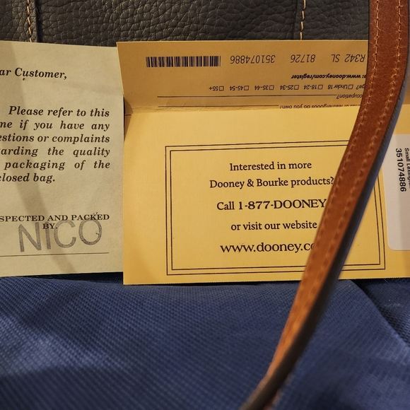 Dooney & Burke Small Lexington - Picture 4 of 6